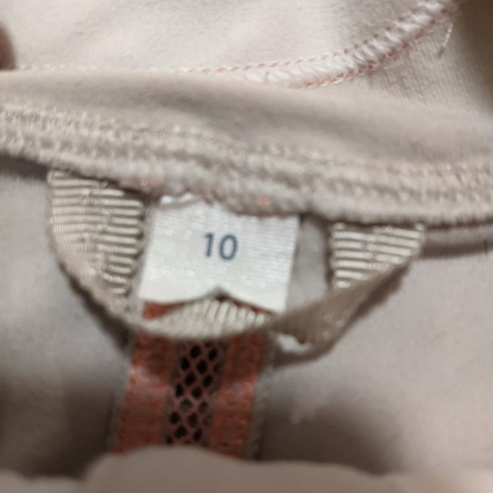 Lululemon " beach runner"pink and grey jacket - Picture 3 of 4